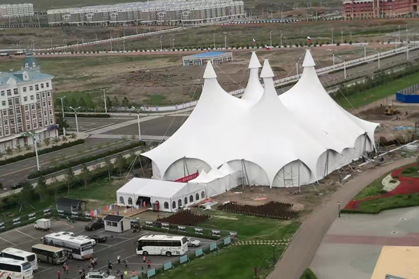 选择膜结构材料搭建帐篷的好处
